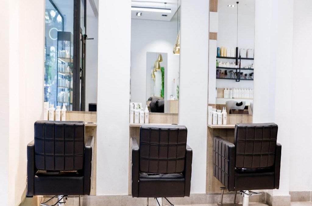 En Traspaso Tienda y Peluquería de 130 m2 zona Moncloa, Aravaca